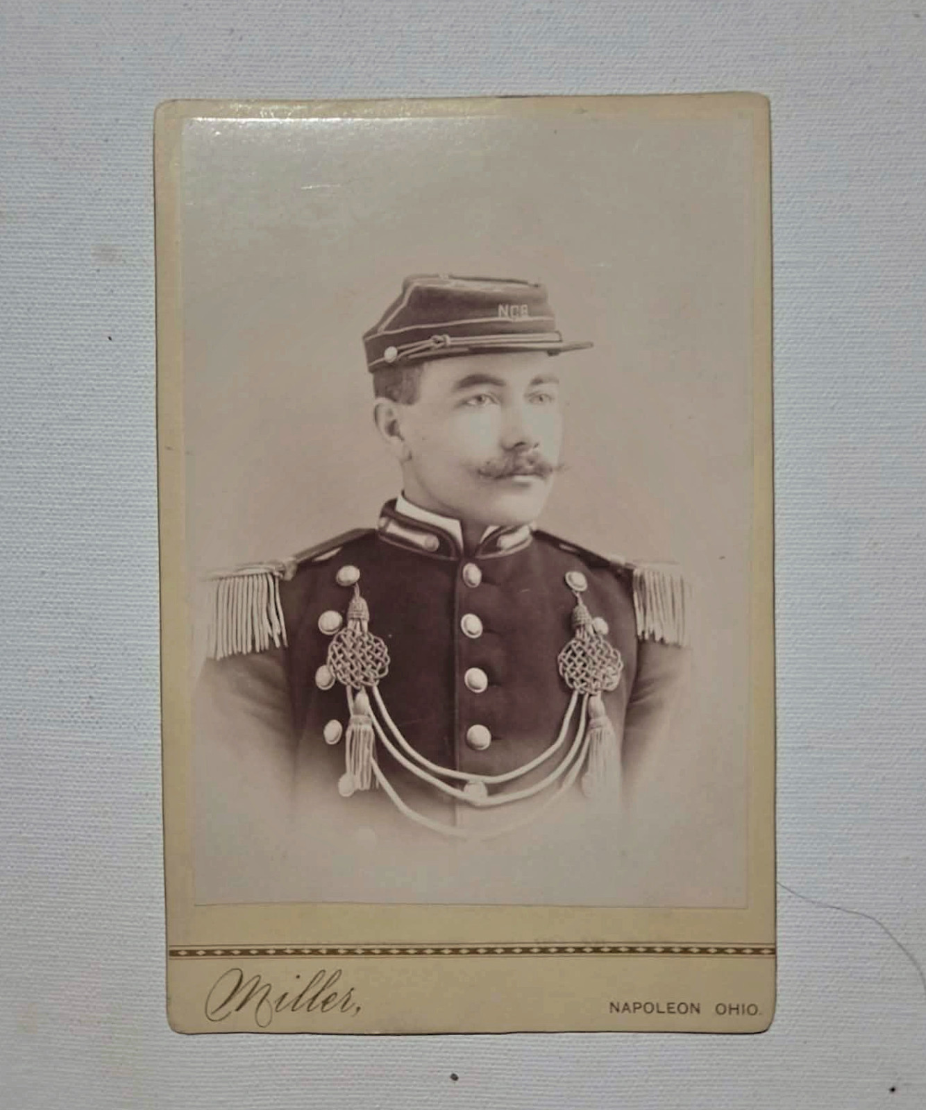 excellent/fine cond Victorian Antique Cabinet Card 6.x 4.  1800's Napoleon, Ohio