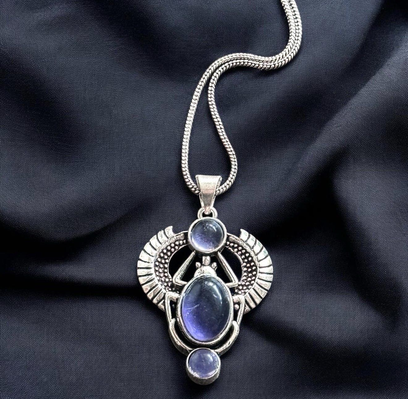 Antique Silver Scarab Beetle Pendant Winged Egyptian Protection Gemstone Medal Antique Silver Scarab Beetle Pendant Winged Egyptian Protection Gemstone Medal