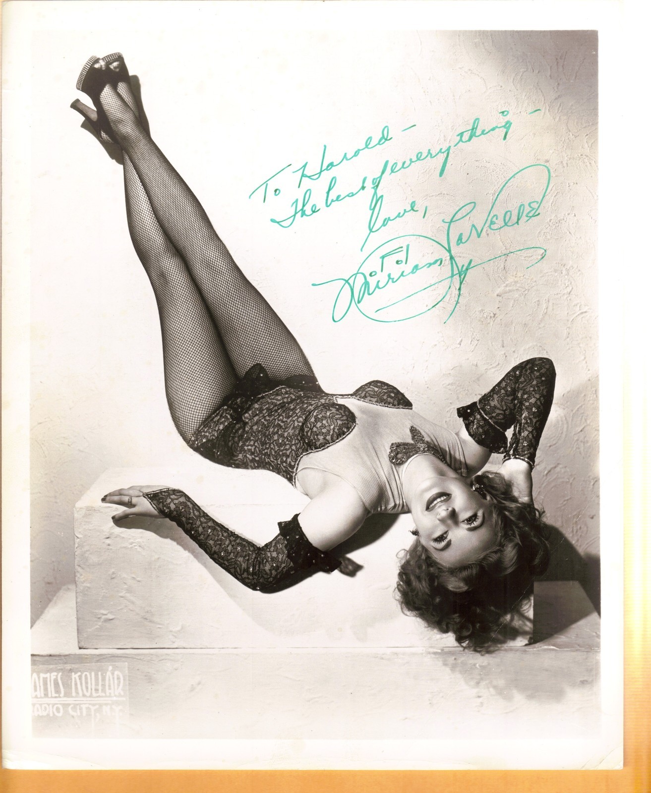 Miriam Lavelle-signed photo-17 - JSA COA
