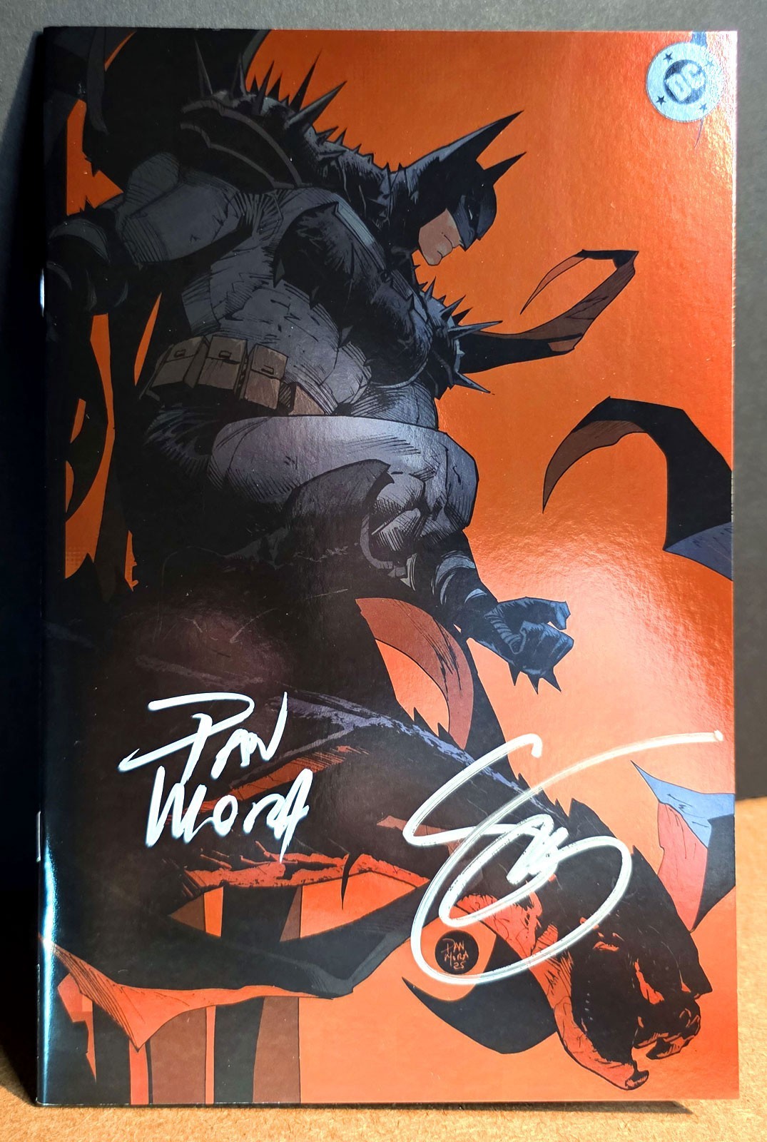 ABSOLUTE BATMAN 1 SIGNED 9.6+/ 9.8 NM/M Scott SNYDER & Dan MORA Variant Foil ABSOLUTE BATMAN 1 SIGNED 9.6+/ 9.8 NM/M Scott SNYDER & Dan MORA Variant Foil