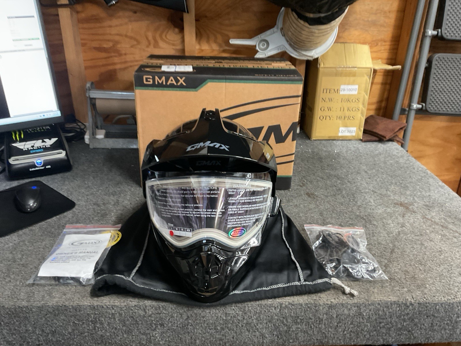 Gmax MG-11S Snow Helmet W/ Electric Sheild Black Size Large A41100026