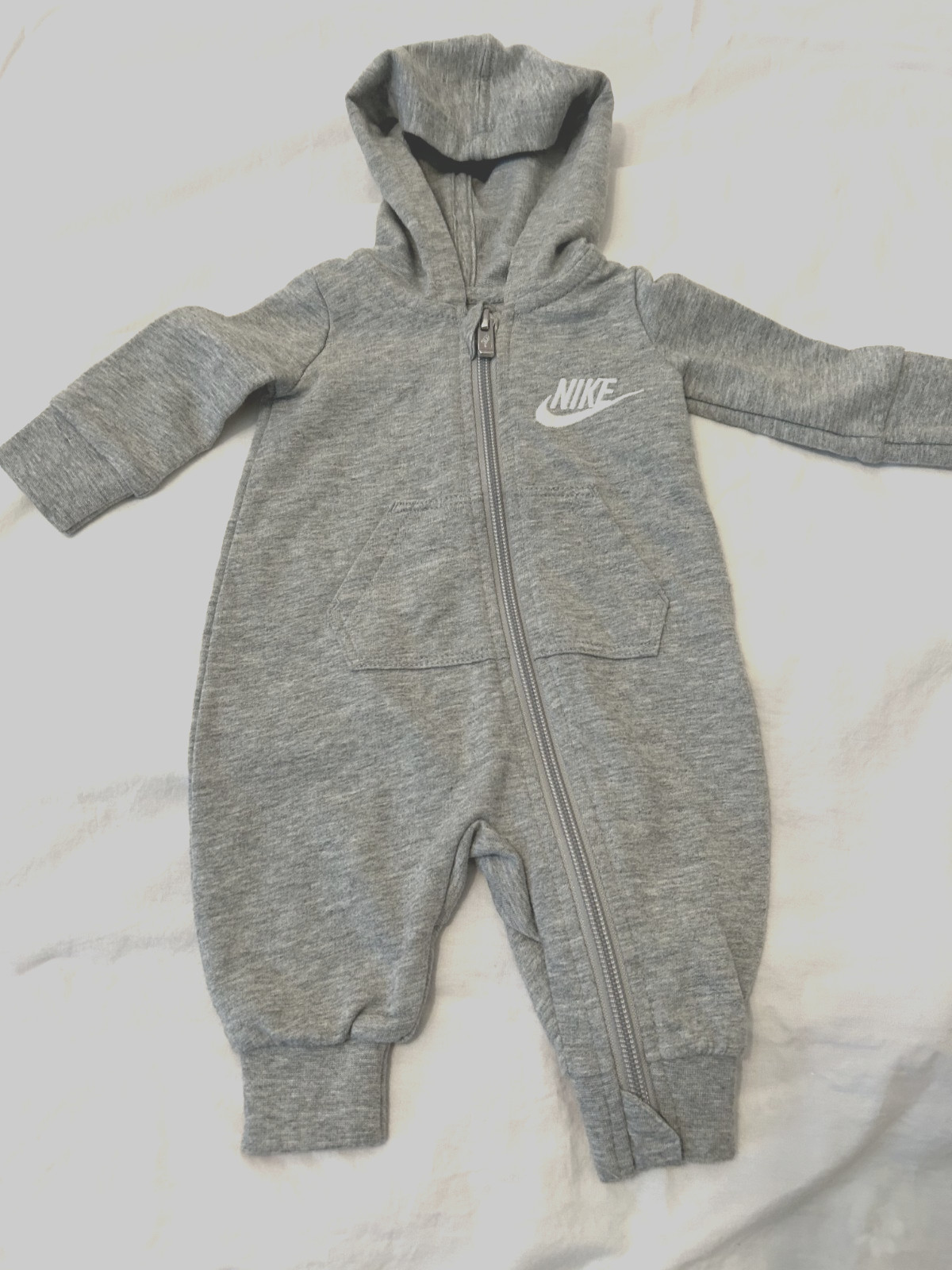 NIKE Newborn Unisex Baby Boy Girl Gray Hooded Zip Coverall Romper  EUC
