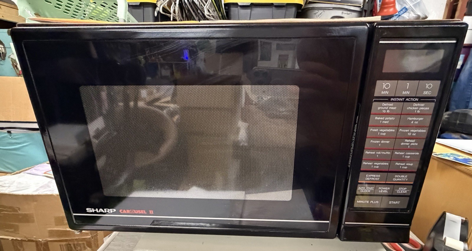 Vintage Sharp Carousel II Countertop Microwave Immaculate Condition R-4A70 Vintage Sharp Carousel II Countertop Microwave Immaculate Condition R-4A70