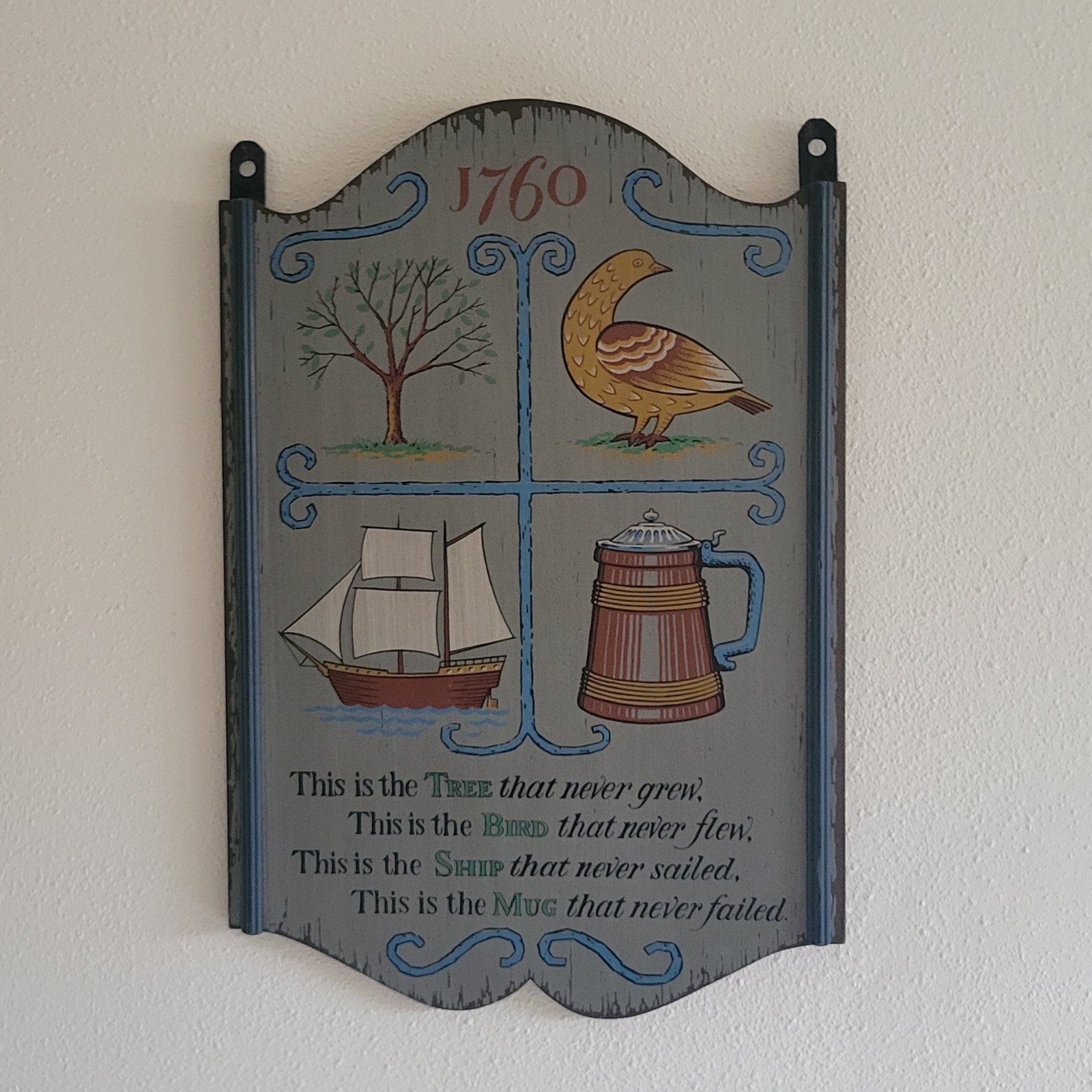 Vintage 1967 Yorkcraft Colonial Pub Tavern Sign 1760 Tree Bird Ship Mug 17