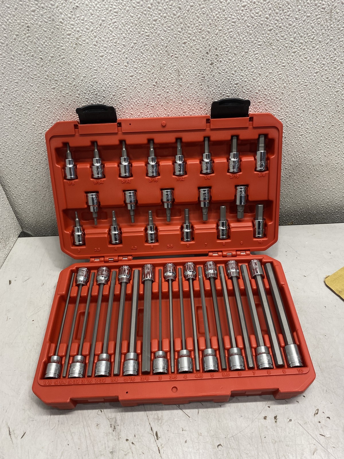 TEKTON Socket Bit Set 3/8 in Drive Size 38 Pieces