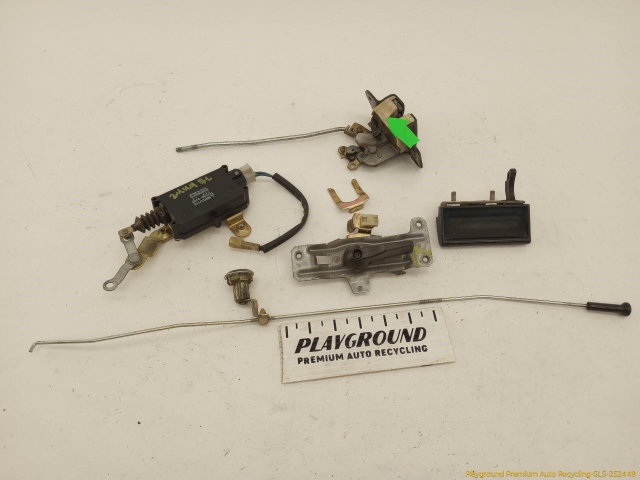 Mitsubishi Delica L300 Van Liftgate Tailgate Lock Latch Mechanism Fits 1986-1994