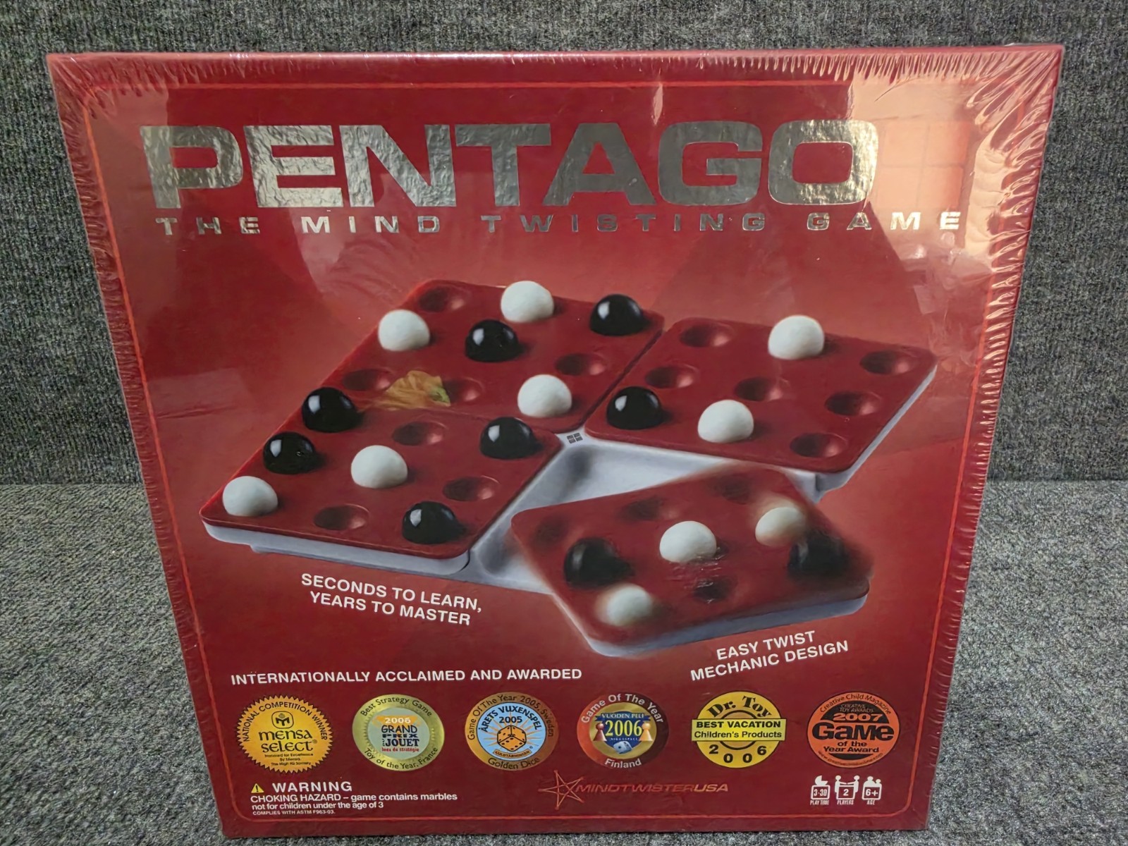 PENTAGO The Mind Twisting Game PENTAGO The Mind Twisting Game