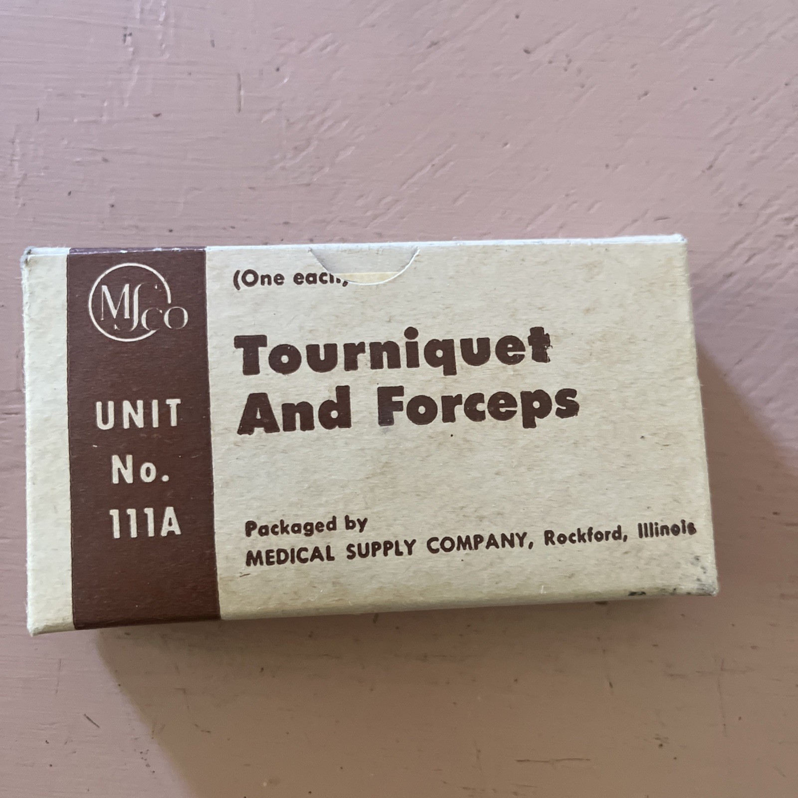 Vintage MSCO medical first aid kit box unit 111AA Tourniquet & forceps