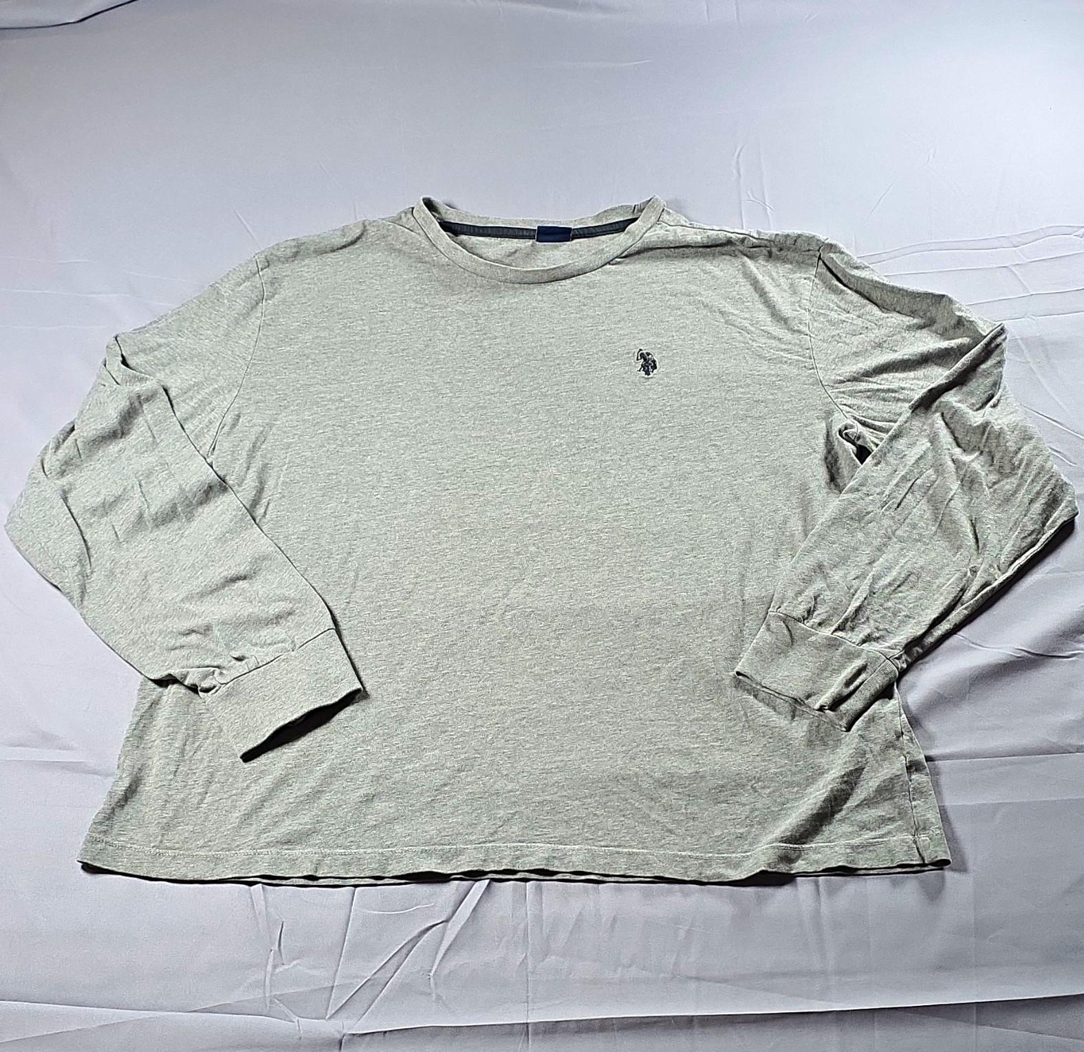 U.S. Polo Assn. Men’s Gray Long Sleeve Crew Neck Logo Knit Tee Size L