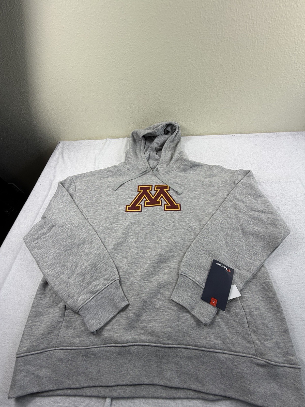 Women\'s Minnesota Golden Gophers Hoodie Fanatics Sz XL Grey Sweatshirt New Women\'s Minnesota Golden Gophers Hoodie Fanatics Sz XL Grey Sweatshirt New