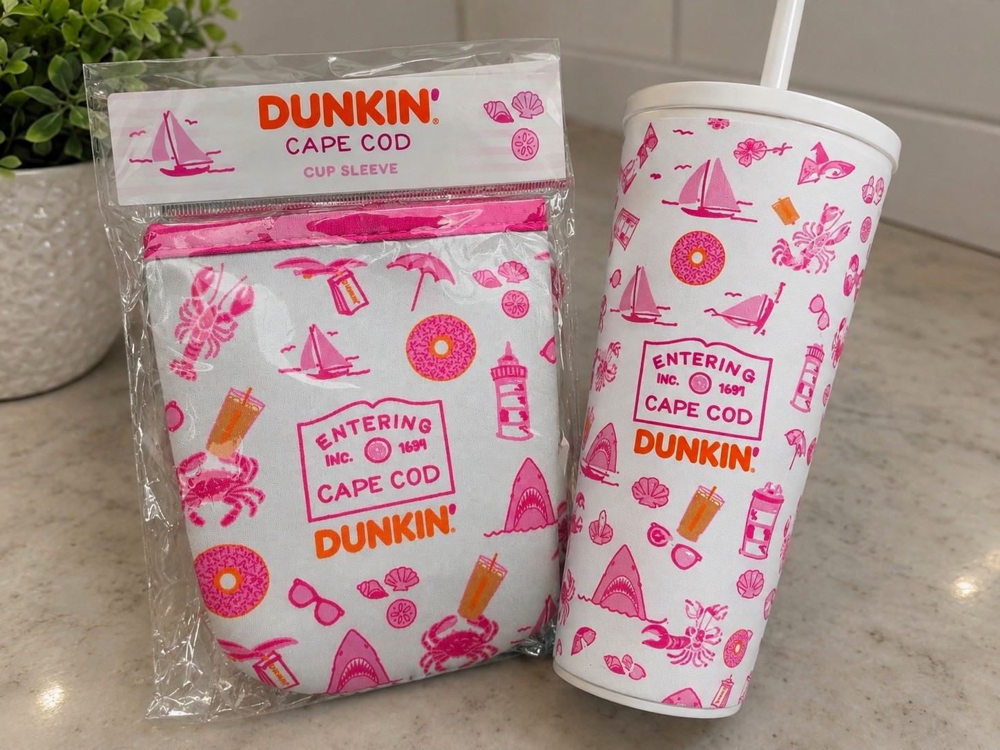 DUNKIN’ Cape Cod Sleeve & ceramic tumbler