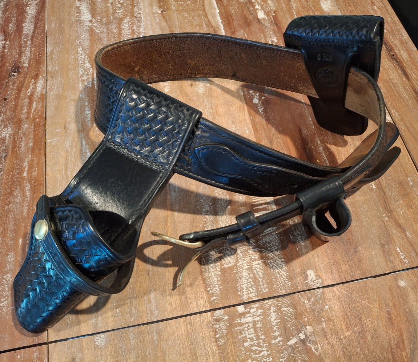 Vintage Don Hume Black Leather Basket Weave Duty Belt w/Holster, etc, 36\