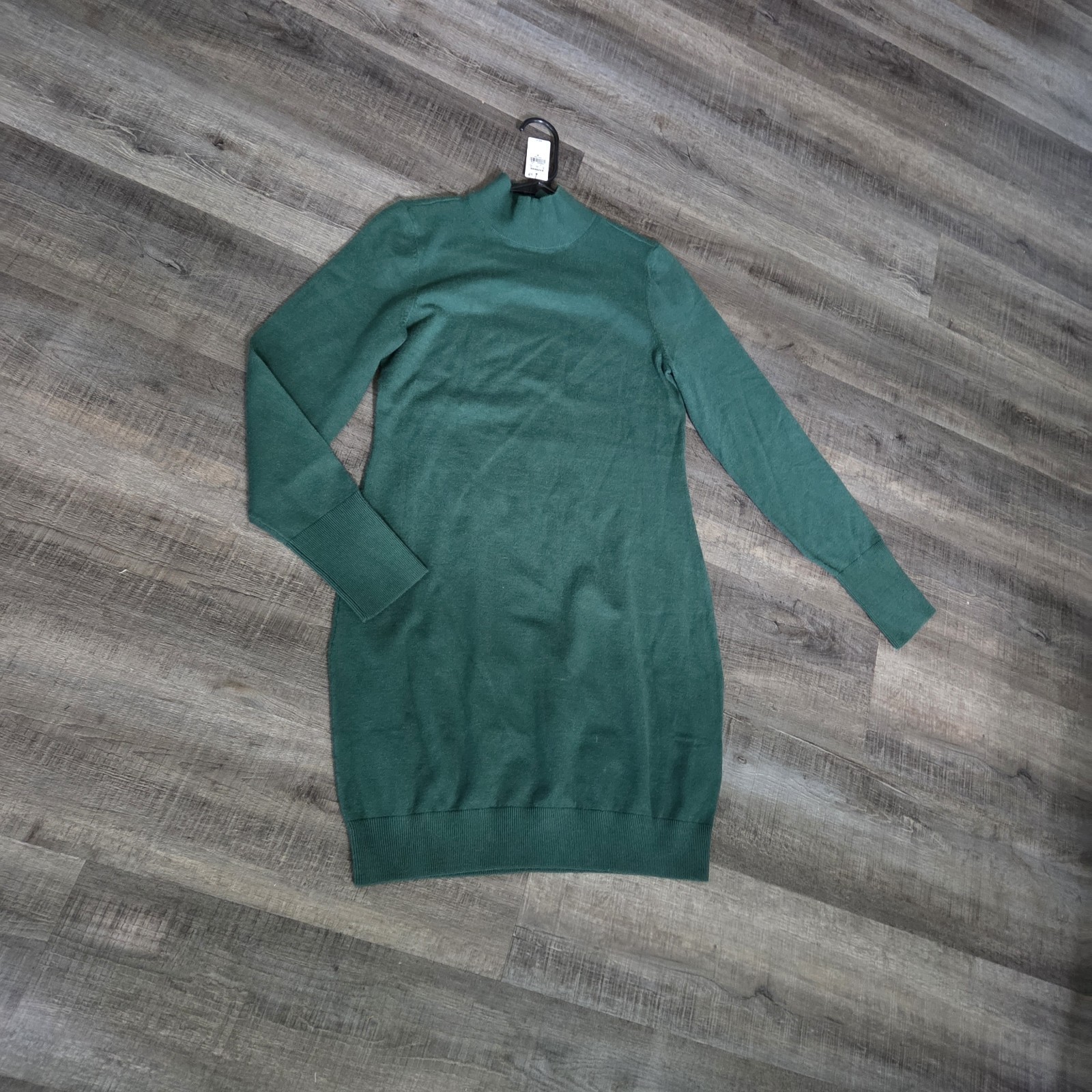 $88 NWT New EXPRESS Women\'s Sz Medium Green Sweater Dress Mock Neck Long Sleeved