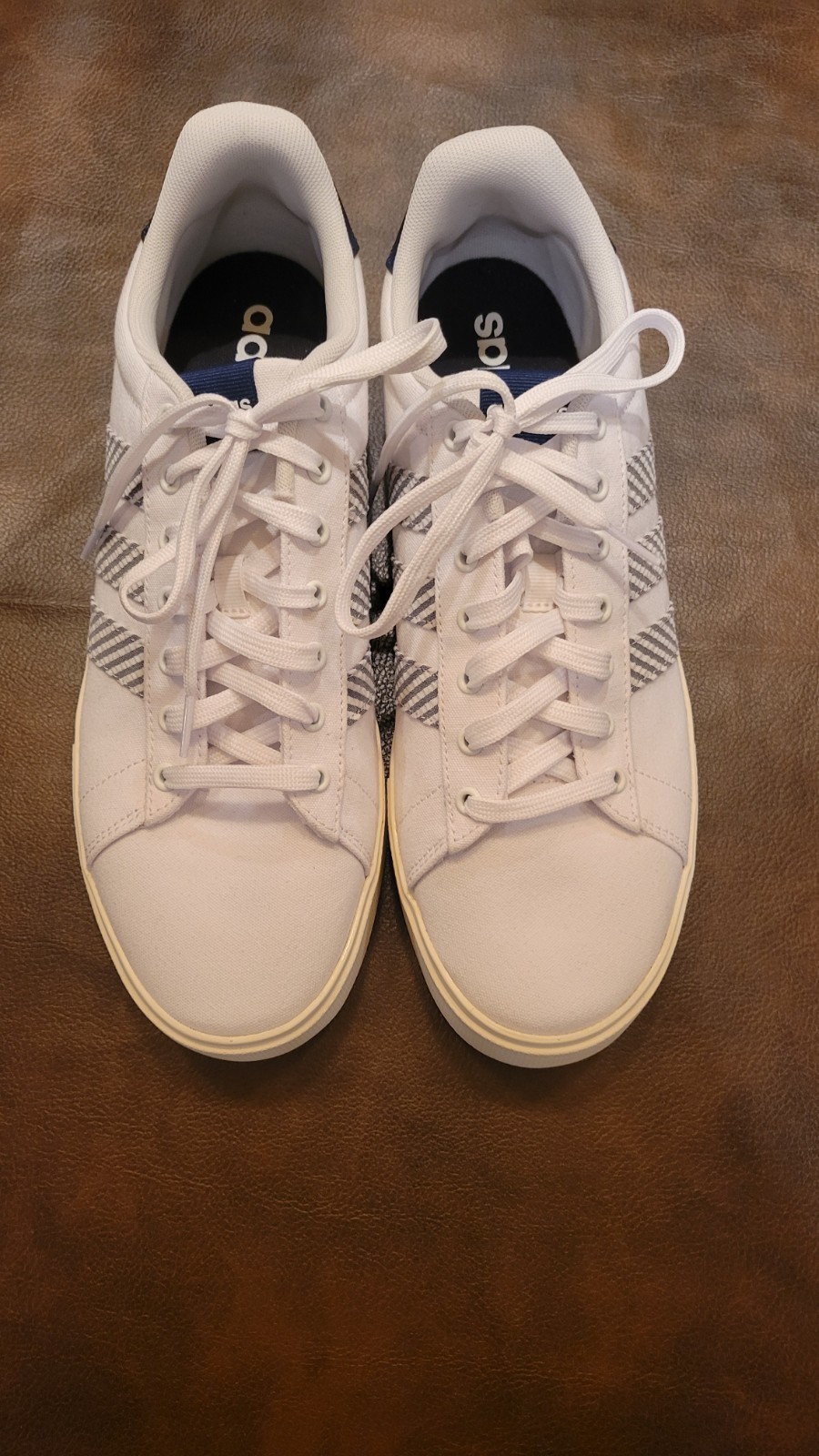 Size 11.5 - Adidas Americana Low Glory Red Canvas shoes, White/cream