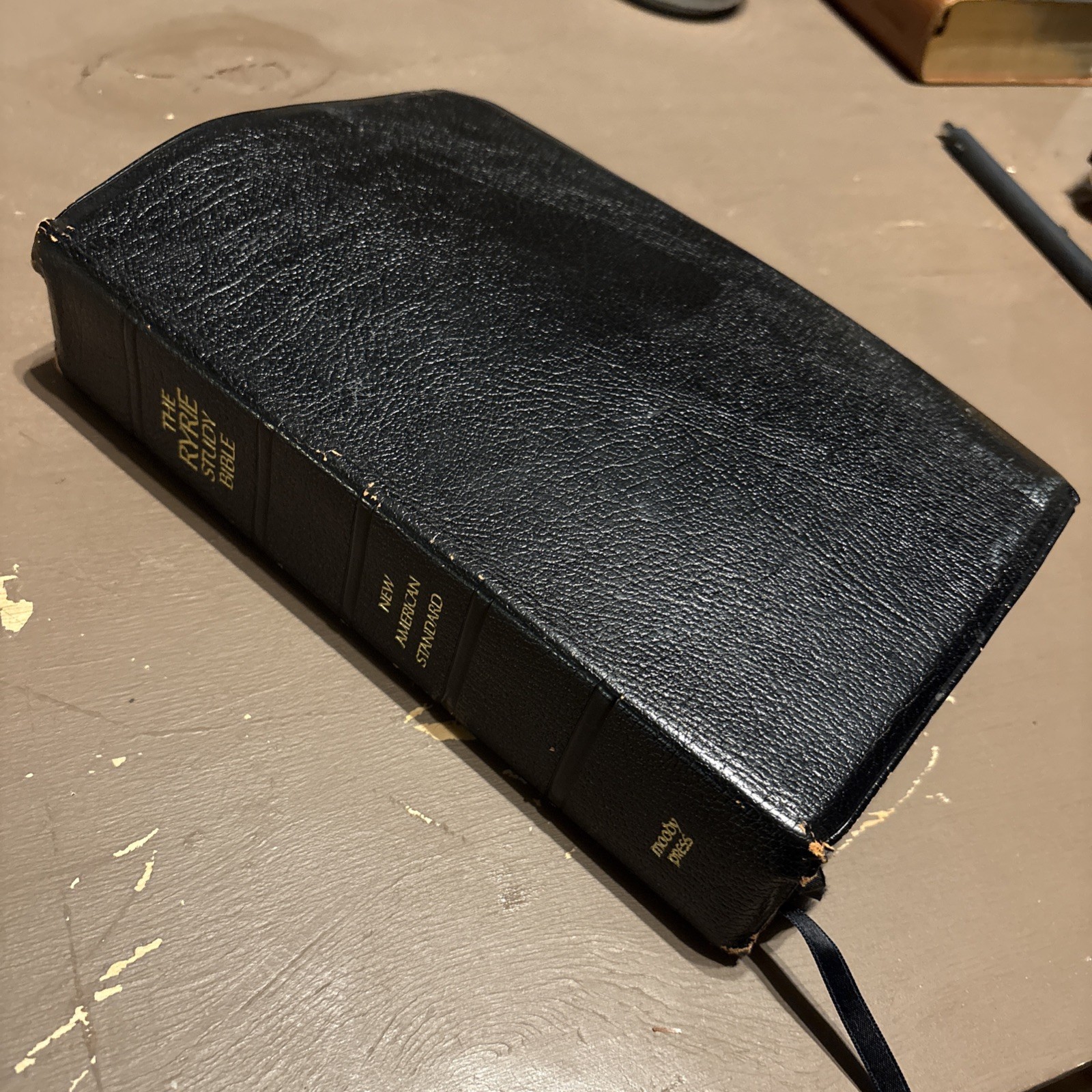 The Ryrie Study Bible Softcover New American Standard MOODY 1976 Black Preowned