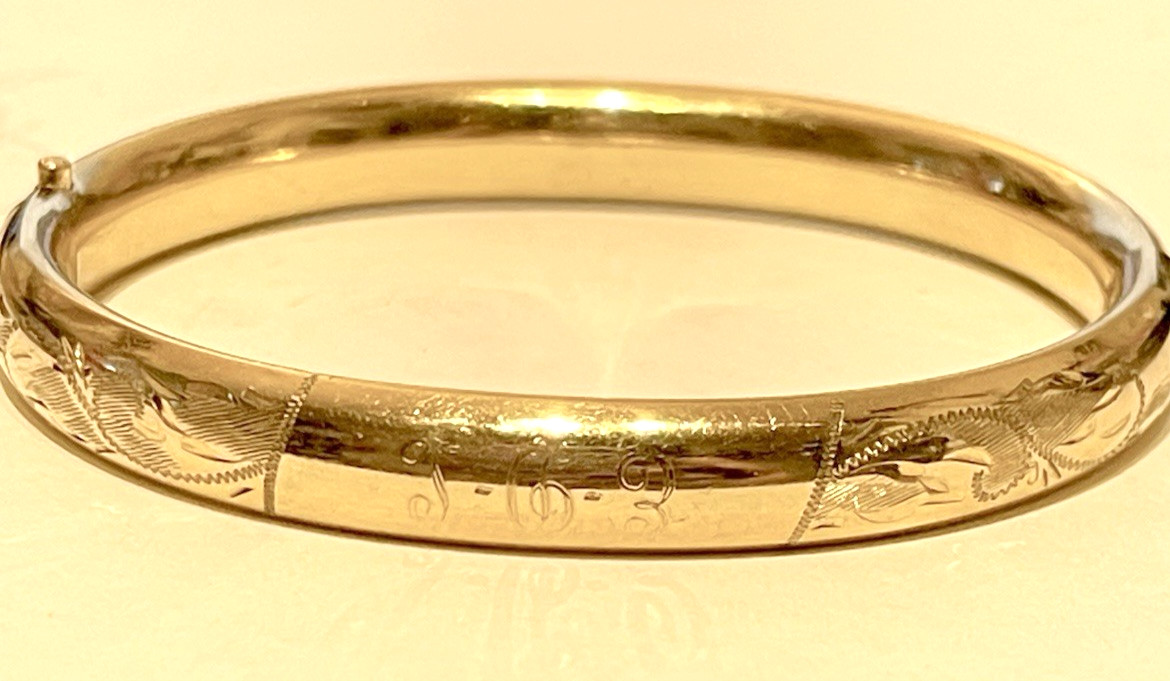 Vintage 12k Yellow Gold-Filled Carl-Art Inc Hinged Bangle Bracelet ☚☚☚LoOOoK