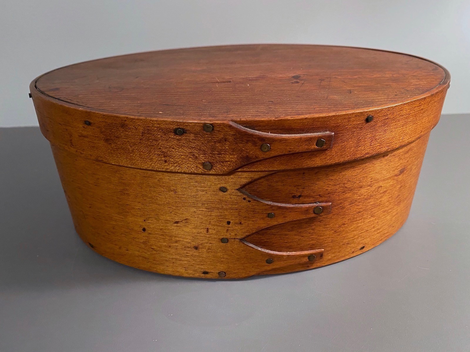 Antique 19th c Shaker Oval Box 4 Finger Pantry Box Nutty Patina 10.5\