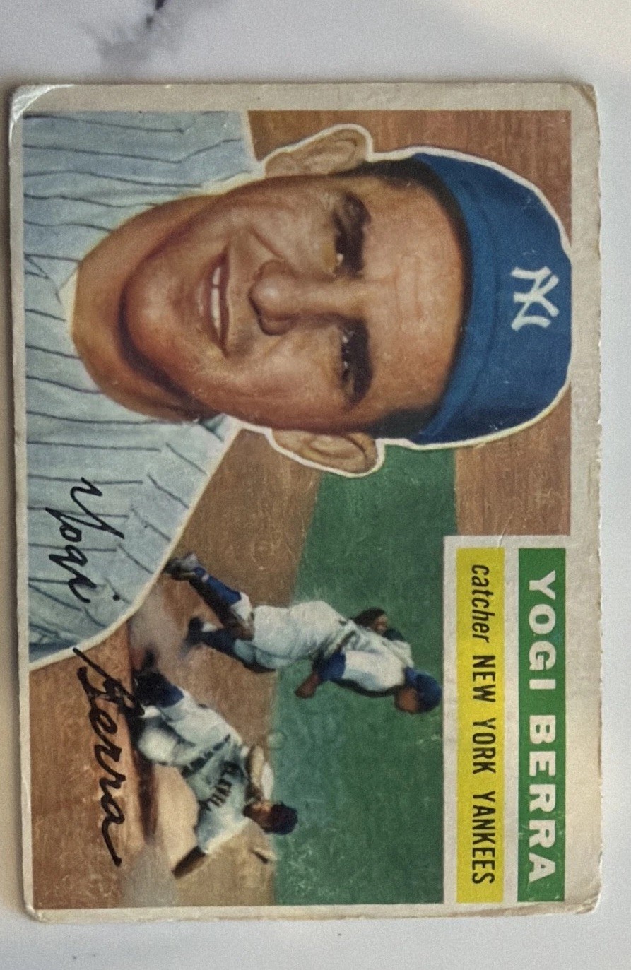 1956 Topps - Yogi Berra #110 Gray Back Ungaded 1956 Topps - Yogi Berra #110 Gray Back Ungaded