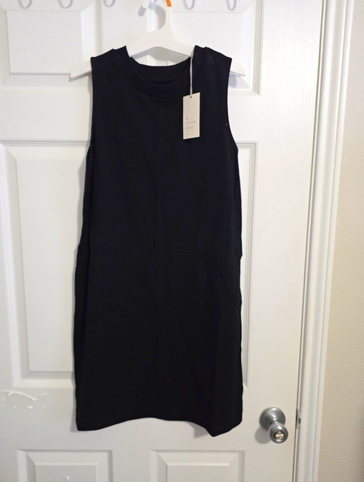 A New Day Women\'s Black Solid Shift Dress Sleeveless Round Neck Knee Length S A New Day Women\'s Black Solid Shift Dress Sleeveless Round Neck Knee Length S