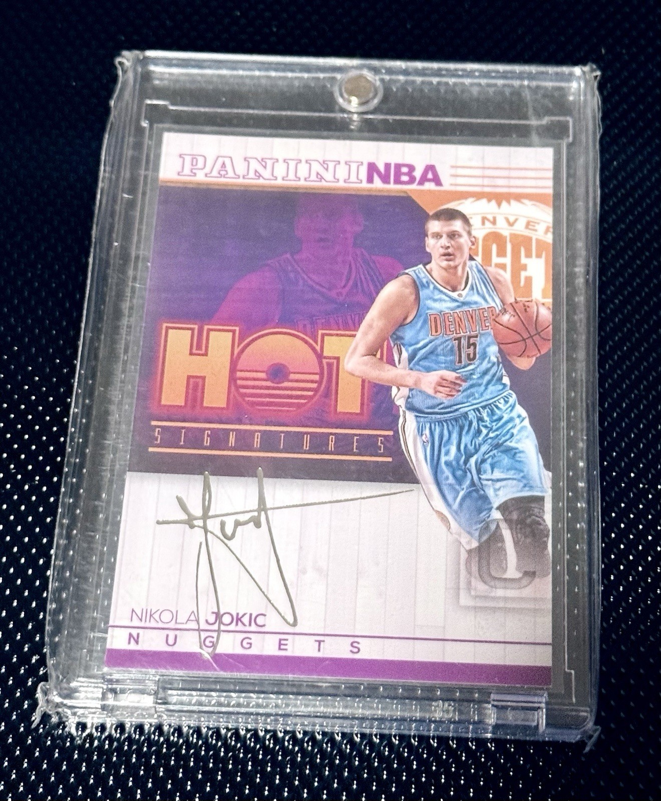 Panini 2016-17 NBA International Hot Signatures Facsimile Jokic #19 Auto
