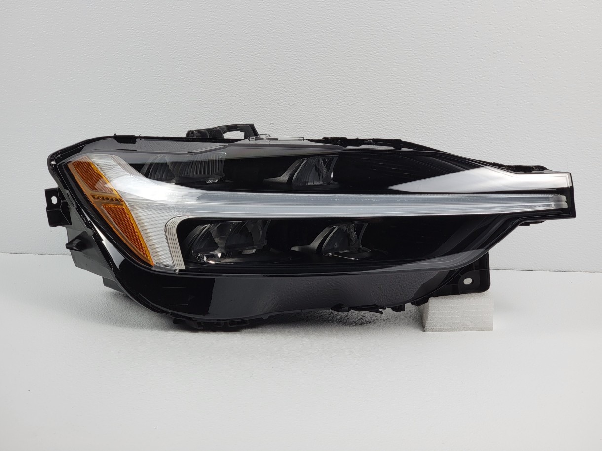 PERFECT 2018-2025 Volvo XC60 BLACK TRIM RH PASSENEGR ADAPTIVE LED HEADLIGHT OEM