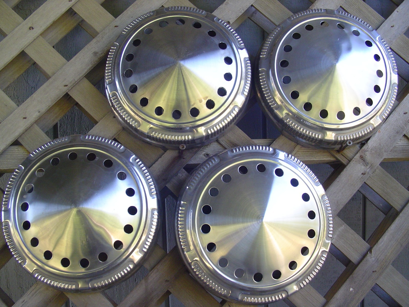 VINTAGE PLYMOUTH DODGE CHRYSLER POLICE DOGDISH HUBCAPS WHEEL COVER CHARGER MOPAR