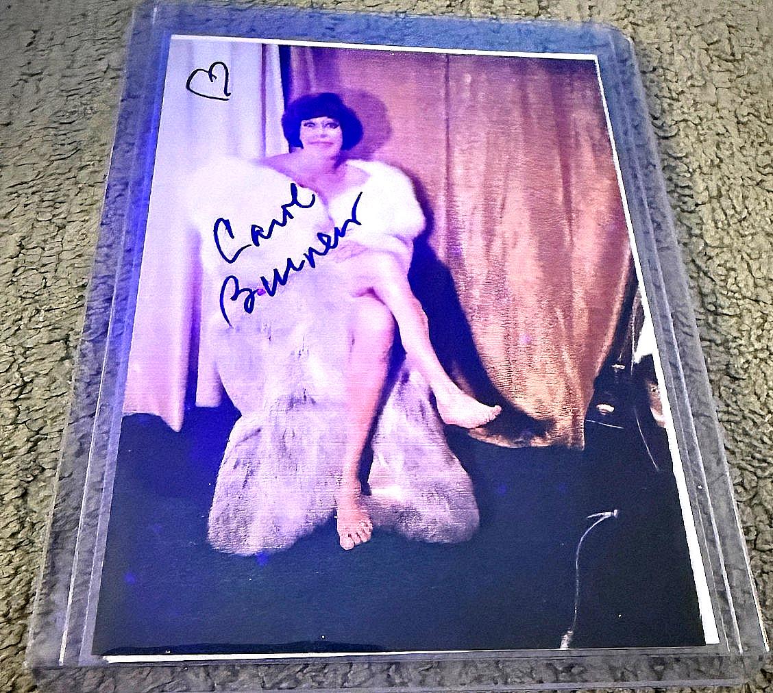 Carol Burnett Signed Autograph (The Carol Burnett Show Auto) *RARE*