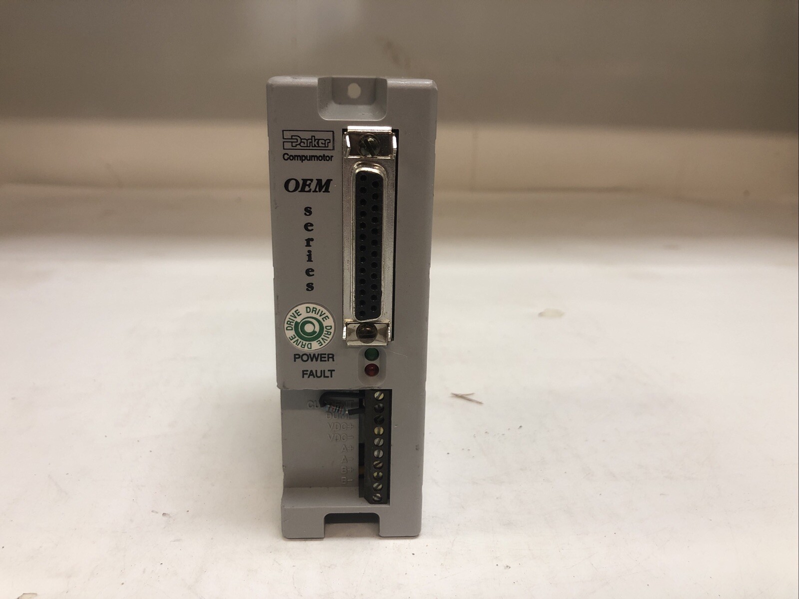 1  Parker OEM650 Compumotor Stepper Drive,2-Phase .8-7.5A, 50,800PPR,24-75VDC 2A