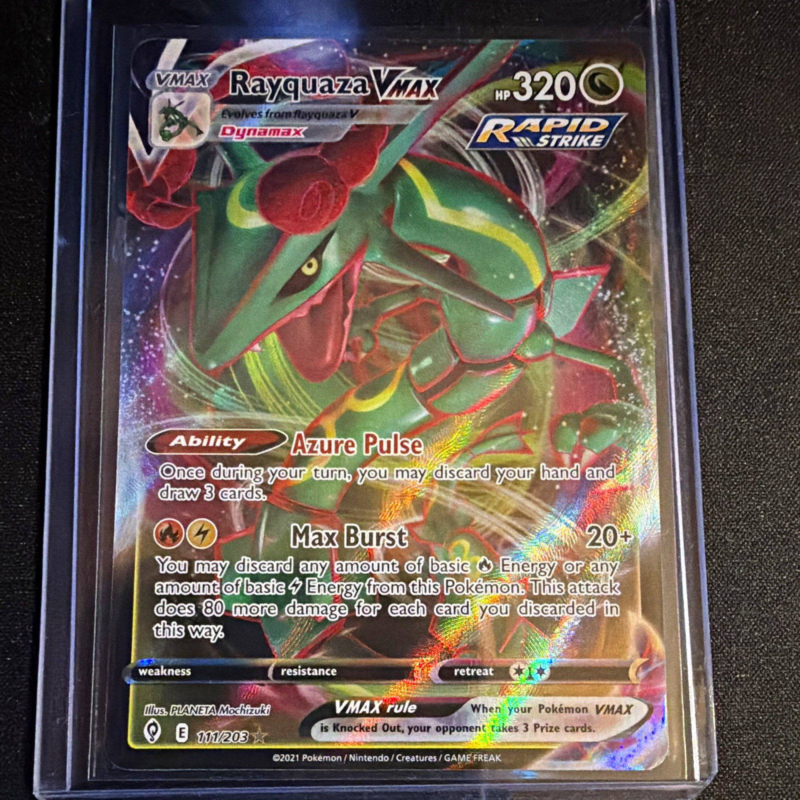 The Pokémon Company Rayquaza VMAX 111/203 Evolving Skies Holo UR EN 320HP The Pokémon Company Rayquaza VMAX 111/203 Evolving Skies Holo UR EN 320HP