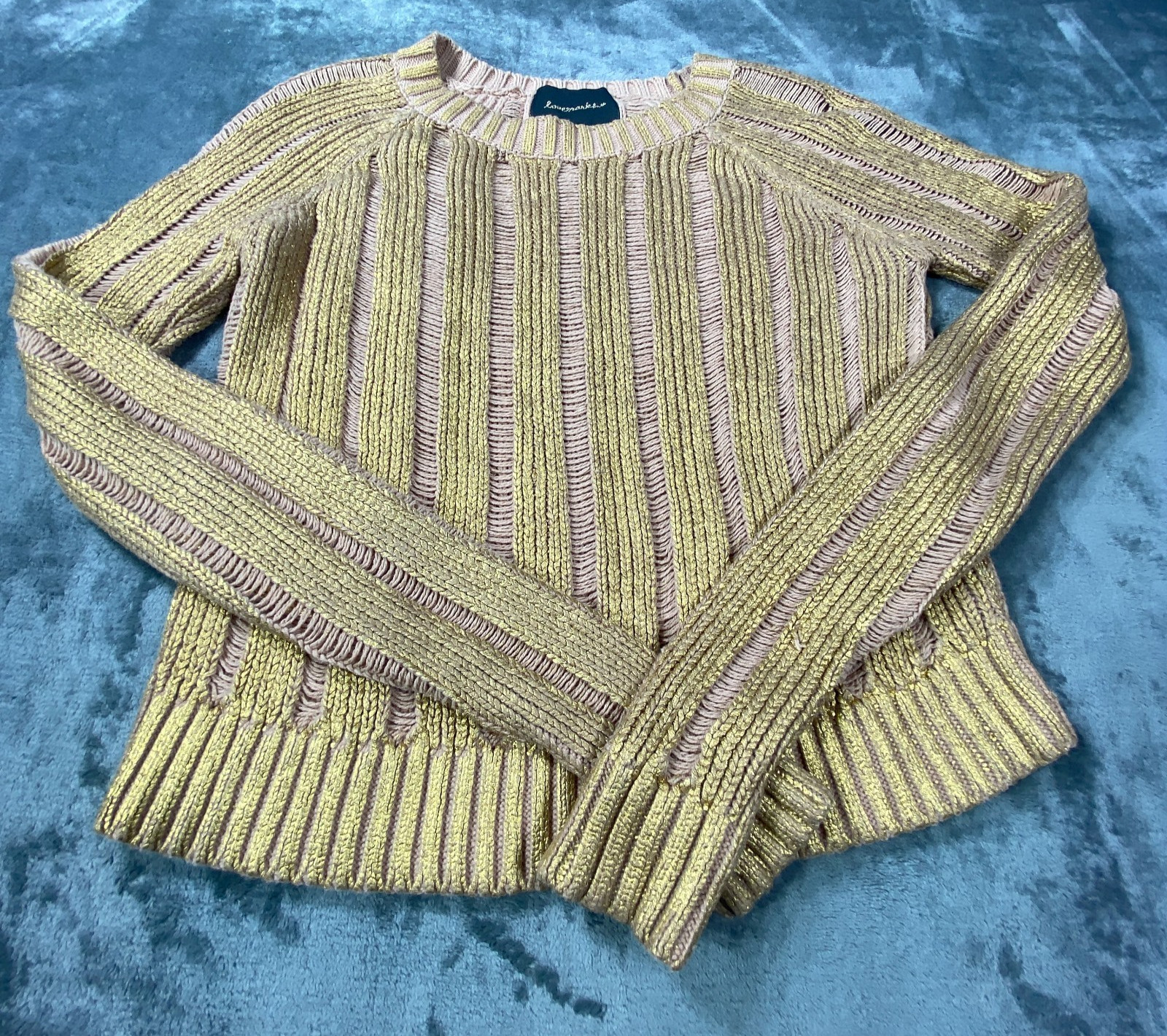 Womens Metallic Sweater Medium Gold Distressed Knit Crewneck Shimmer Holiday Top Womens Metallic Sweater Medium Gold Distressed Knit Crewneck Shimmer Holiday Top
