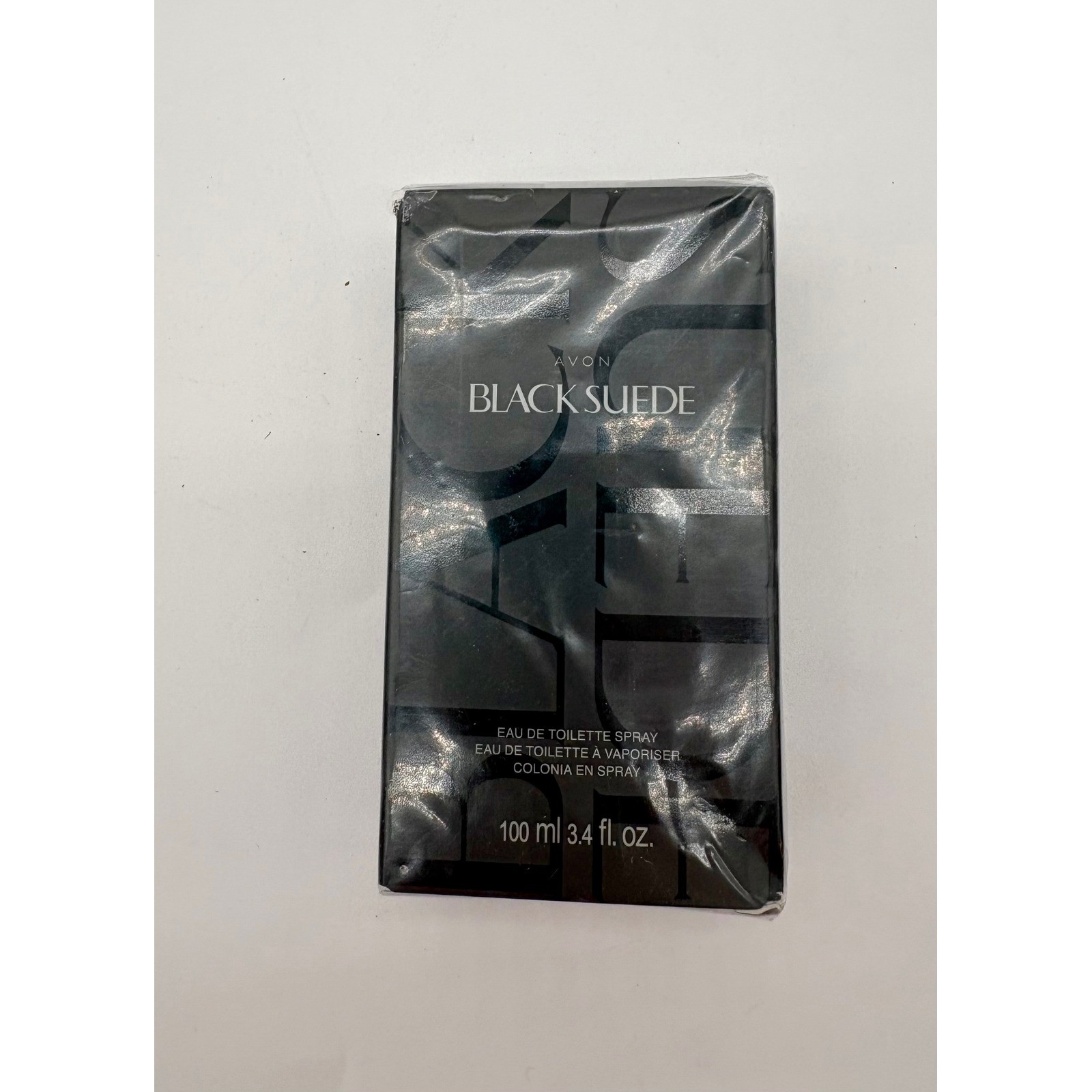 Avon Black Suede Eau de Toilette Spray 3.4 fl oz Cologne for Men 2017 New in Box Avon Black Suede Eau de Toilette Spray 3.4 fl oz Cologne for Men 2017 New in Box