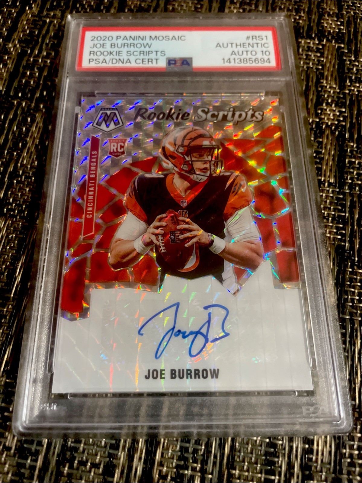 Joe Burrow Autographed 2020, Panini Mosaic, PSA 10🔥🔥🔥🔥 Joe Burrow Autographed 2020, Panini Mosaic, PSA 10🔥🔥🔥🔥