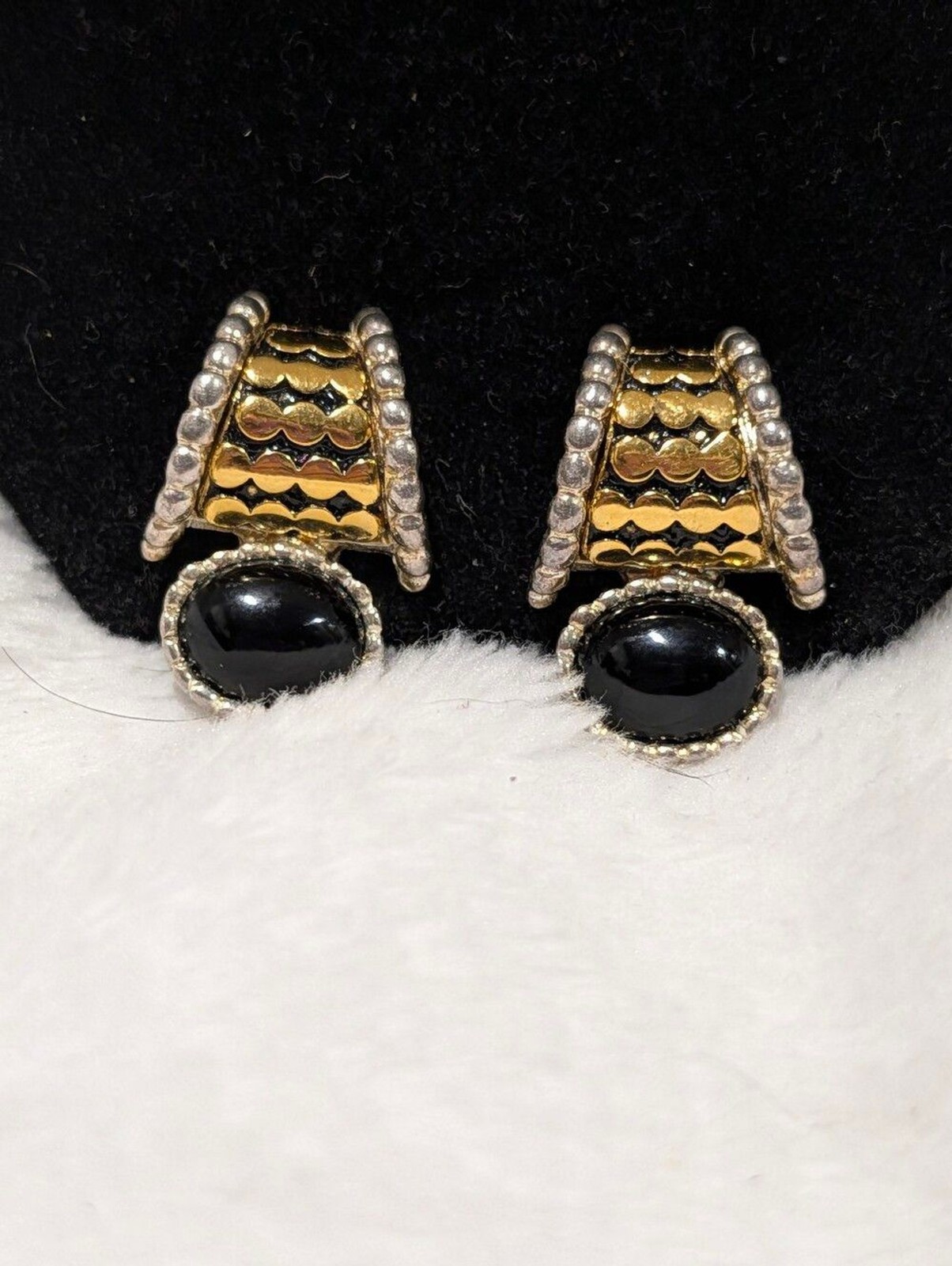 Vintage Premier Designs Mixed Metal Black Cabochon Clip On Earrings Vintage Premier Designs Mixed Metal Black Cabochon Clip On Earrings