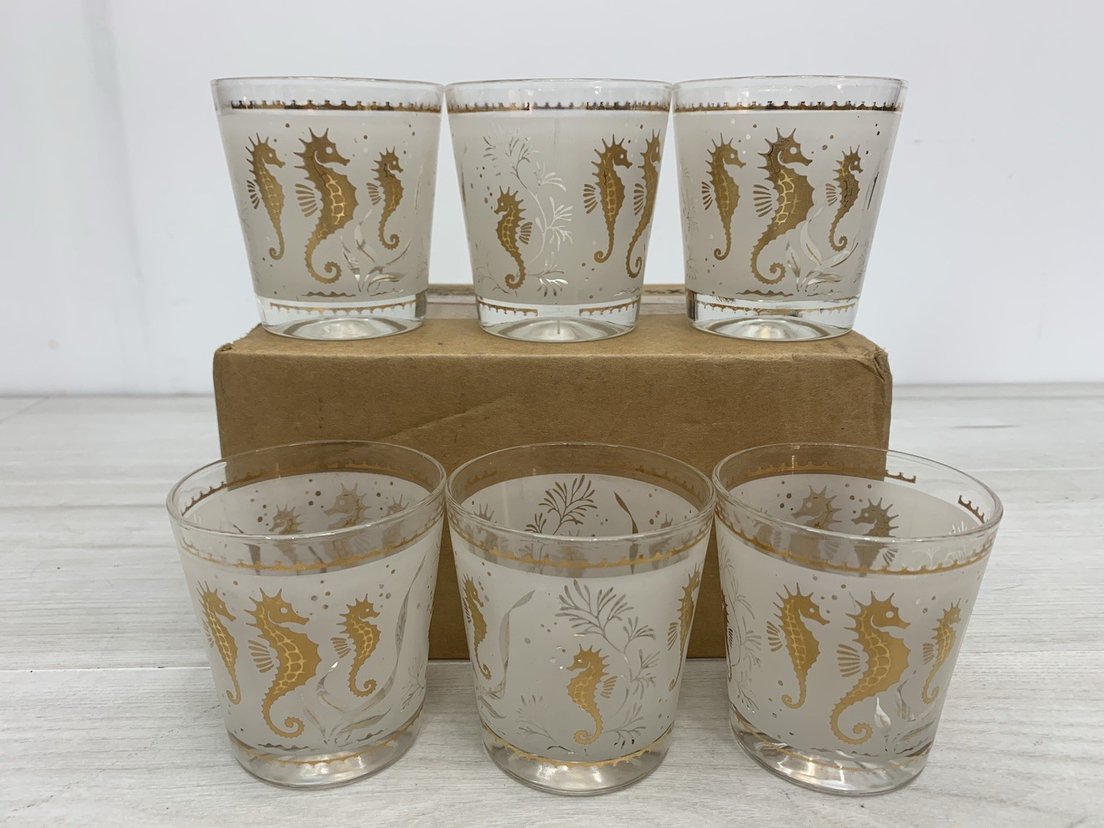 Vtg MCM 6 Libbey Frosted Glass Tumblers With Gold Seahorse And Coastal Foliage 