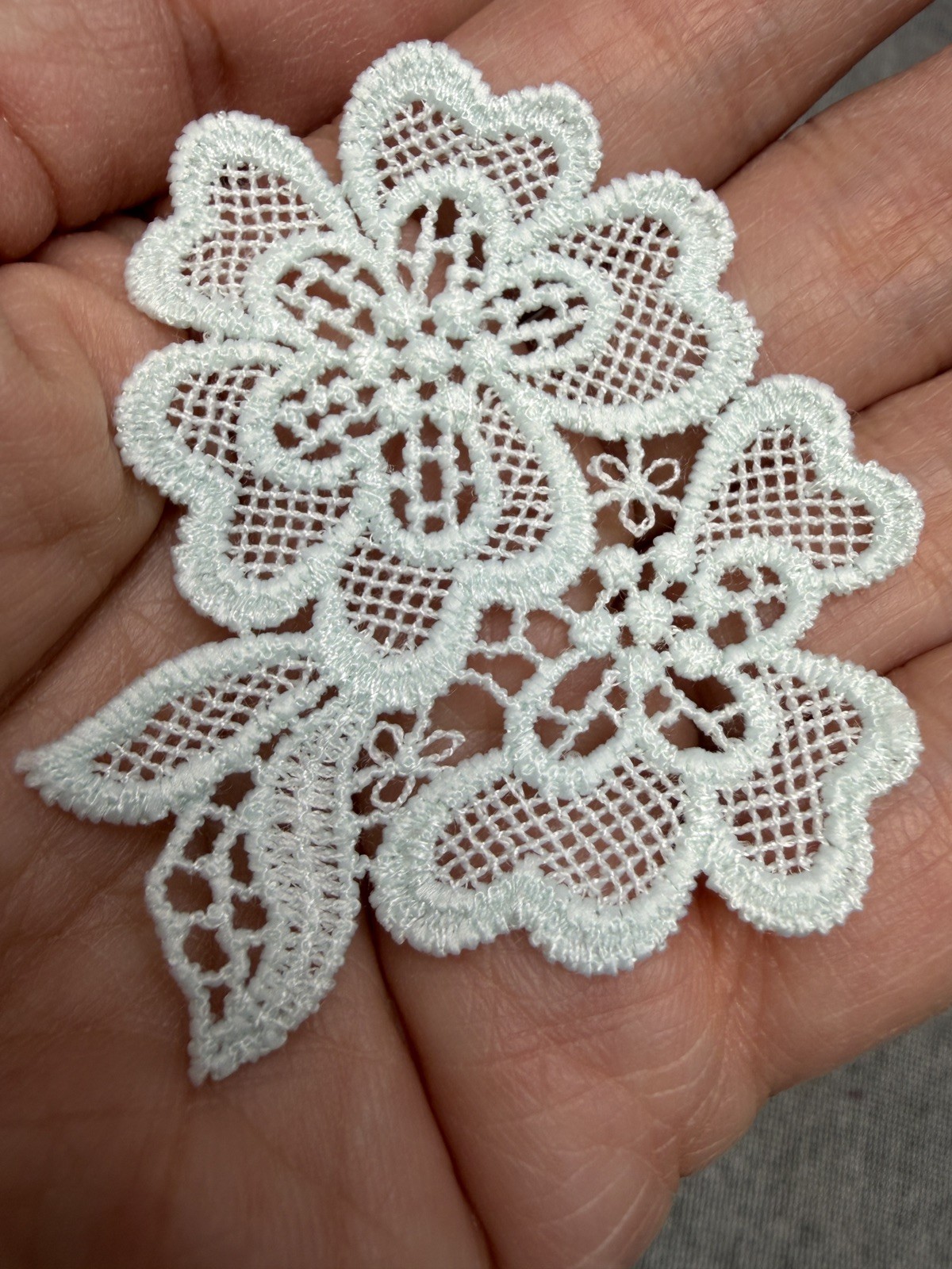 12pcs Delicate Floral Lace Appliques Intricate Embroidered Flower Sewing Crafts