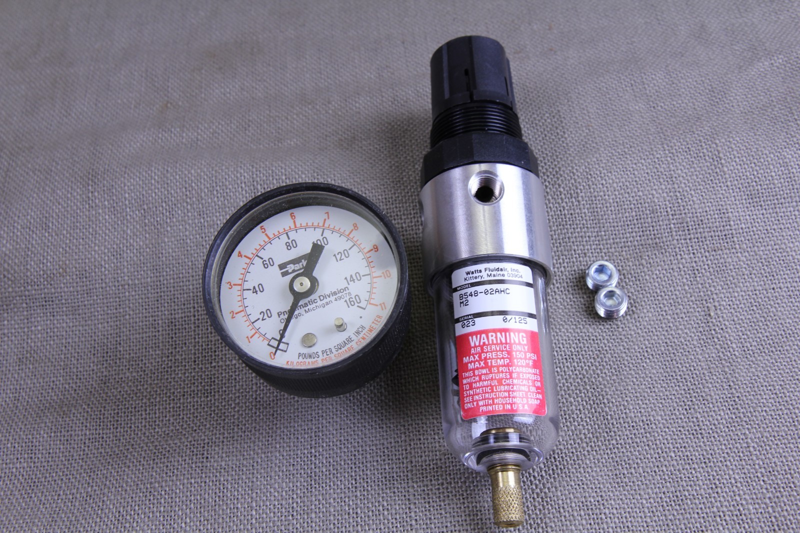 Parker-Watts B548-02AHC - M2 - 1/4 IN NPT Filter Regulator & Parker Gauge Parker-Watts B548-02AHC - M2 - 1/4 IN NPT Filter Regulator & Parker Gauge