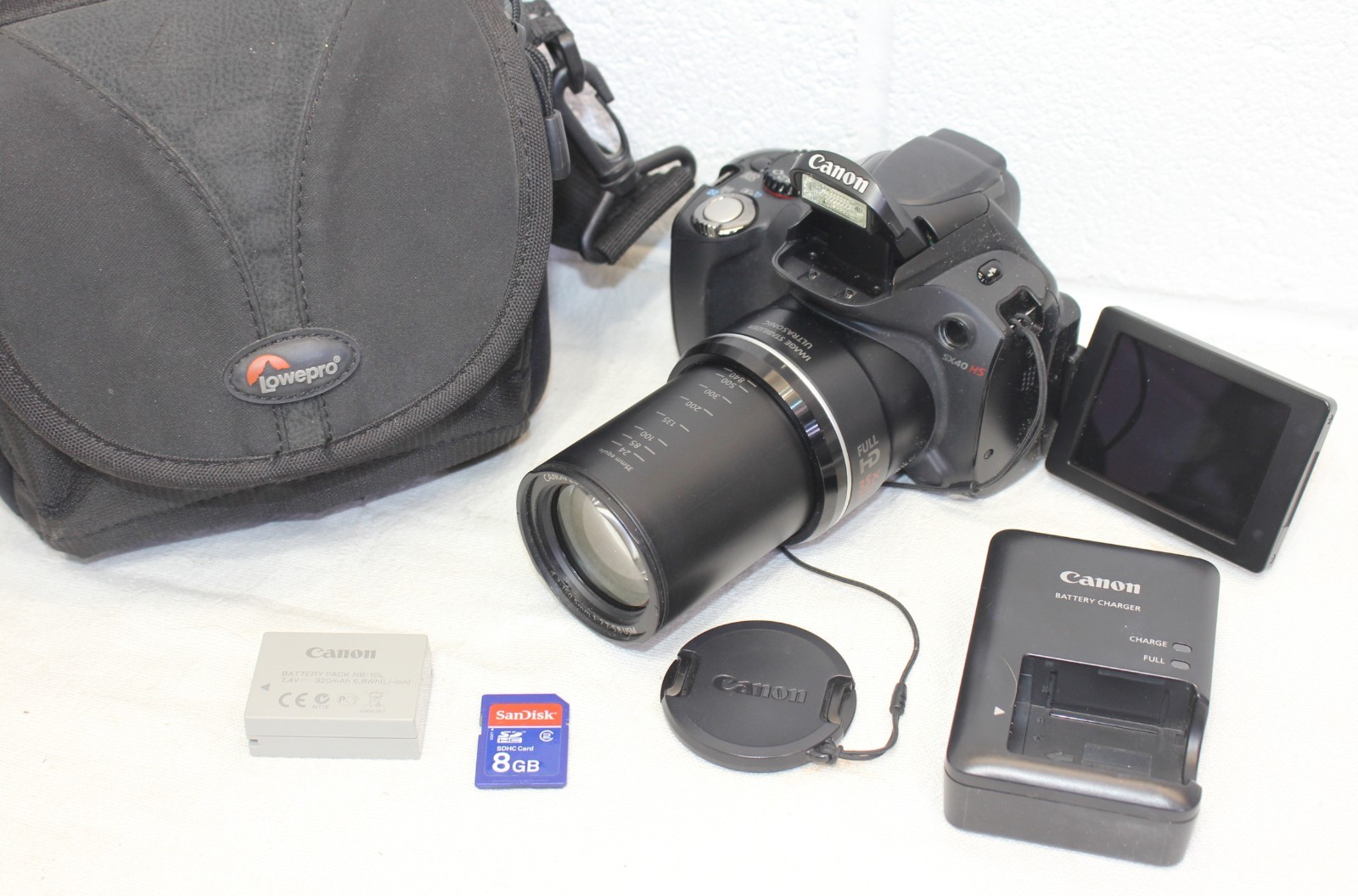 Canon Powershot SX40 HS 12.1 MP Digital Camera Bundle, clean WORKS GREAT Canon Powershot SX40 HS 12.1 MP Digital Camera Bundle, clean WORKS GREAT