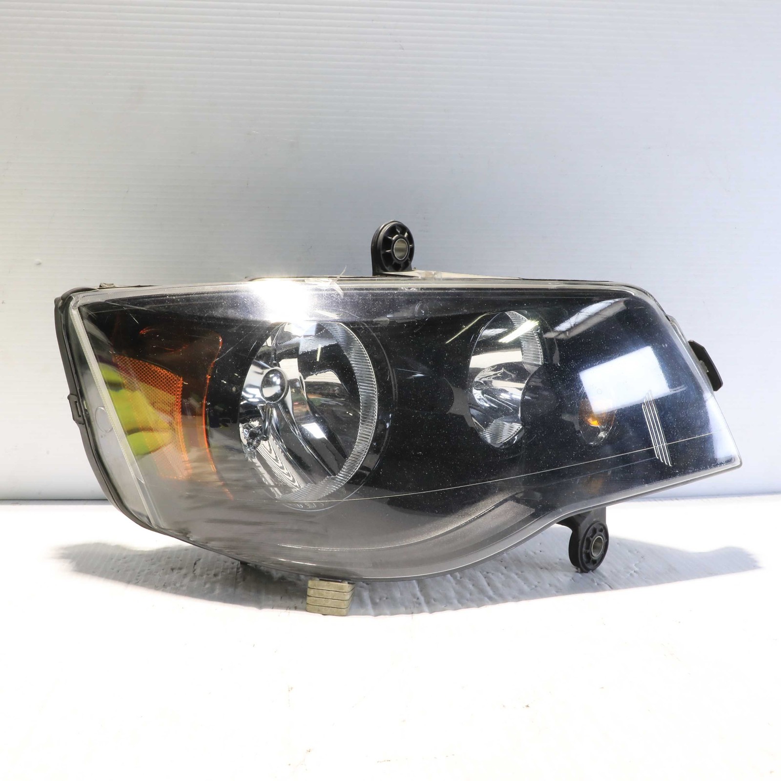 2014-2020 Dodge Grand Caravan Halogen Right Headlight OEM 68206500AE
