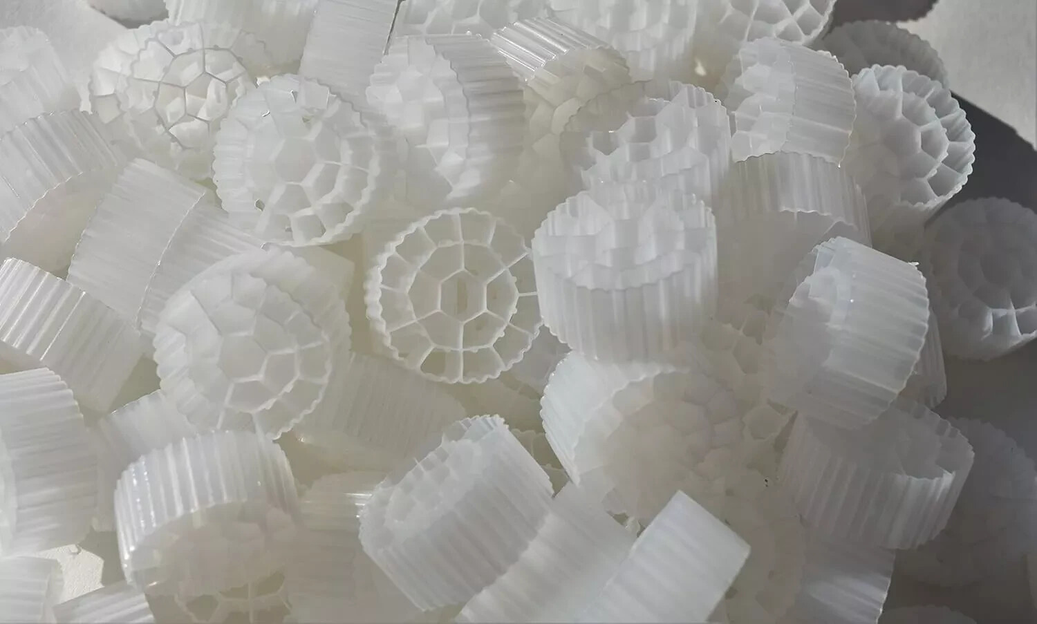 LOOK $69.99 K3 Bio Filter Media Moving Bed Biofilm Reactor MBBR 2 CUL FT LOOK $69.99 K3 Bio Filter Media Moving Bed Biofilm Reactor MBBR 2 CUL FT