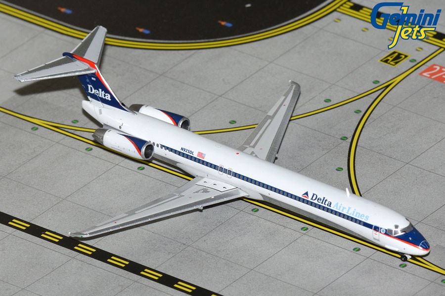 Delta Air Lines MD-88 Interim Livery N925DL GJDAL1124 Scale 1:400 Delta Air Lines MD-88 Interim Livery N925DL GJDAL1124 Scale 1:400