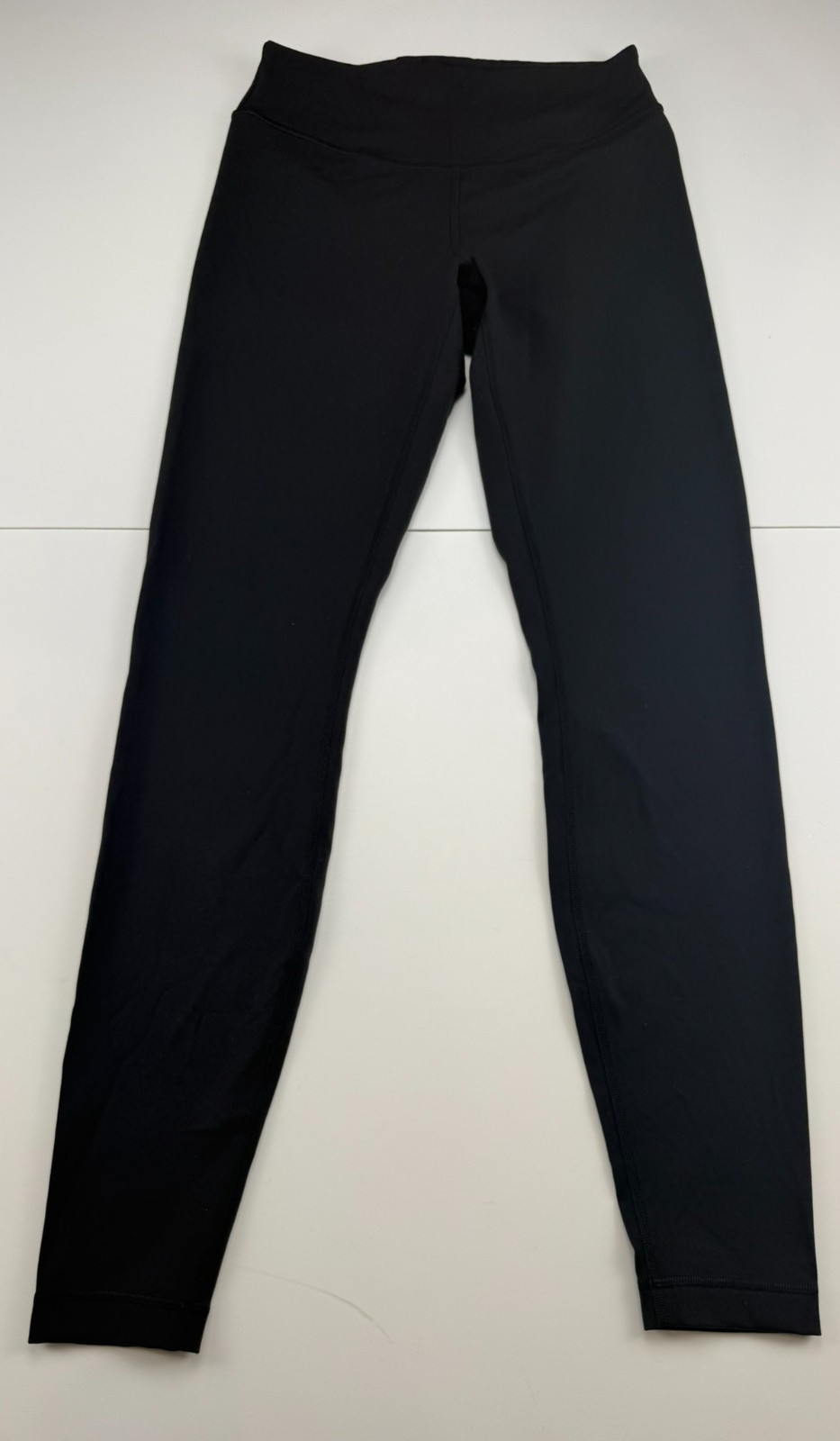 Lululemon Womens 8 Black High Rise Leggings 28\