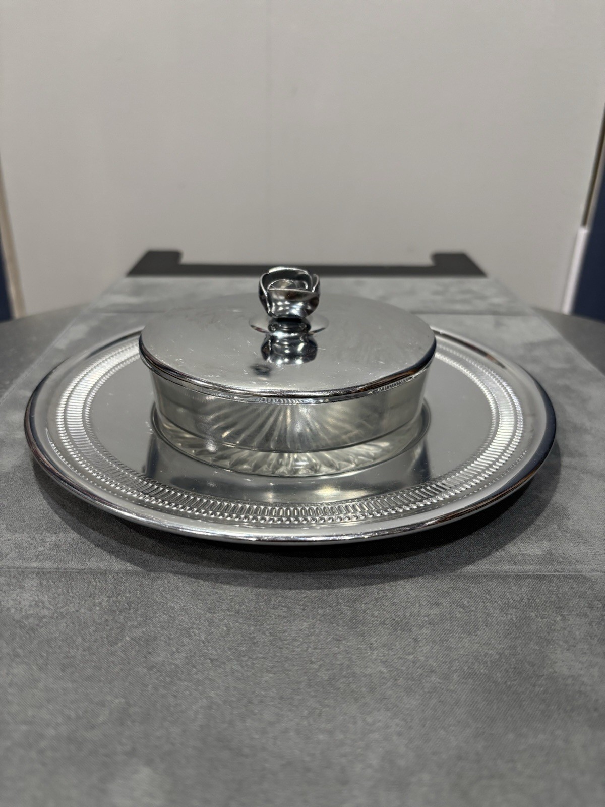 Vintage 1940s Art Deco Continental Chrome Caviar Dish with Clear Glass (309) M