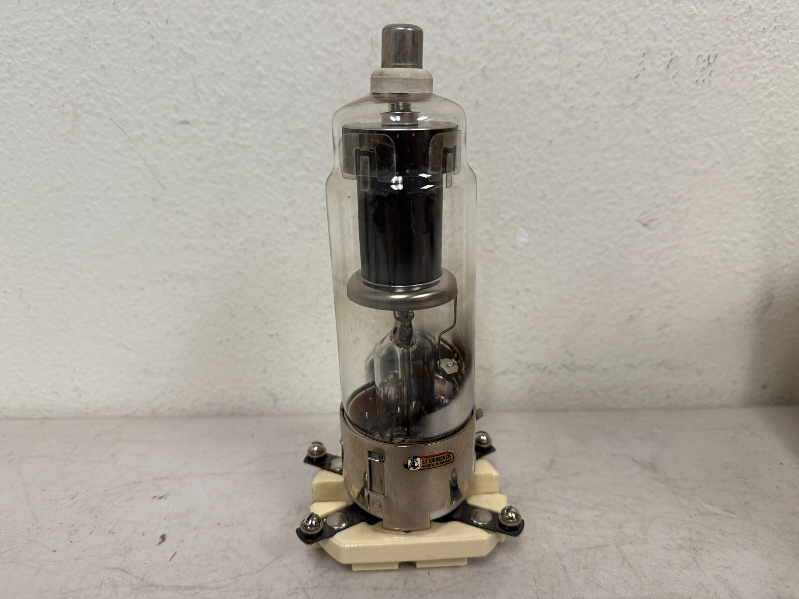 Vintage E.F. Johnson Radio Transmitting Power Vacuum Tube Cream Base