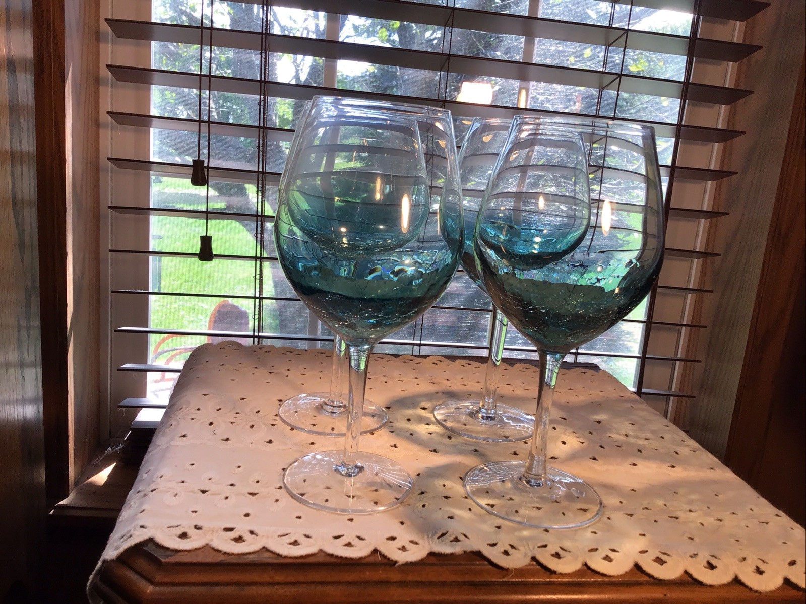 4 Pier 1 Teal Blue Crackle Glass 18 Oz 8 1/2” Red Wine Glasses