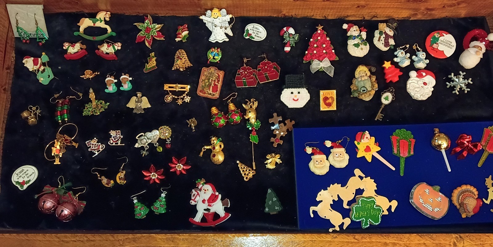 65 PC LoT Of MoStLy ALL ViNtAgE ChRiStMaS BrOoChEs & MoRe JeWeLrY LoT L@@k