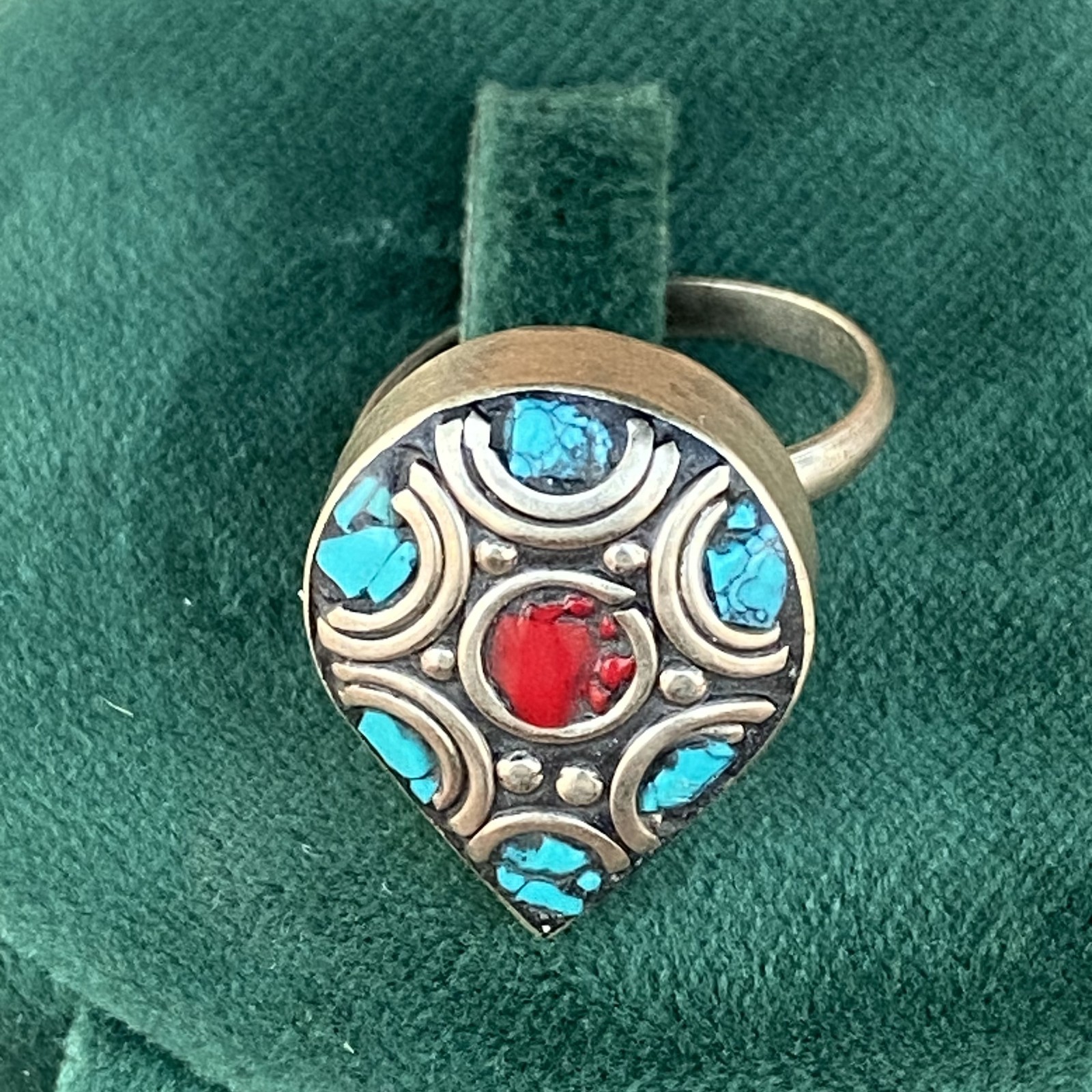 Vintage Victorian ring Silver Engraved Turquoise Stone Size 8.5
