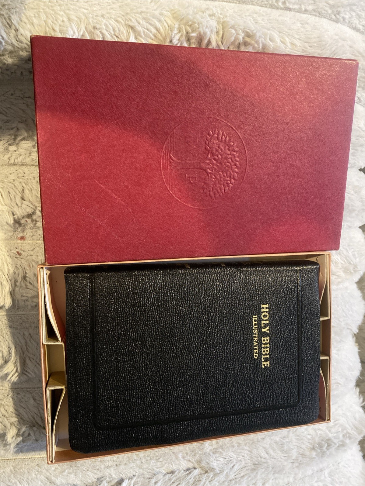 Vtg 1965 The World Publishing Co. Bible Red Letter Edition KJV W/ Original Box Vtg 1965 The World Publishing Co. Bible Red Letter Edition KJV W/ Original Box