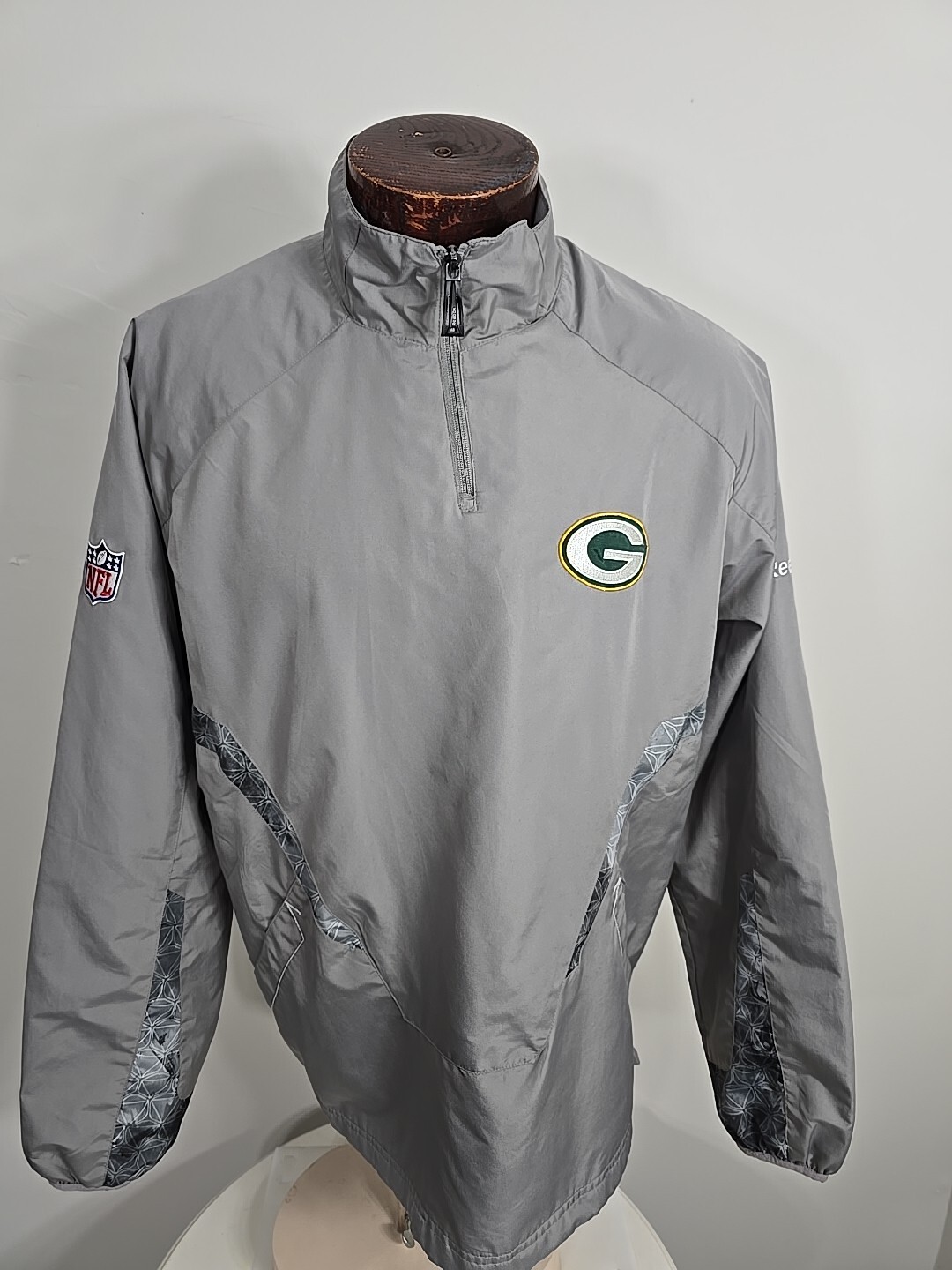 Green Bay Packer  OFA Mens Large Gray White Longsleeve Quarterzip Pullover 