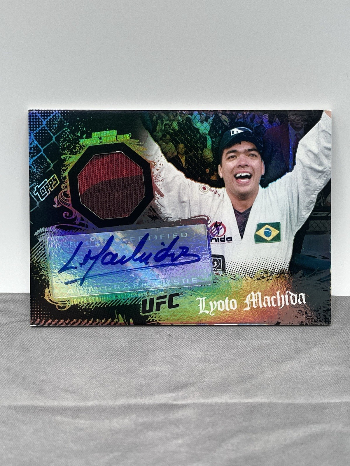 2010 Topps UFC Main Event Relic Auto Lyoto Machida #13 Auto