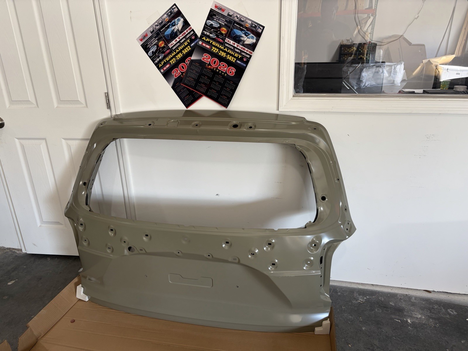 24-26 Hyundai Santa Fe Tailgate Assembly Shell 24-26 Hyundai Santa Fe Tailgate Assembly Shell